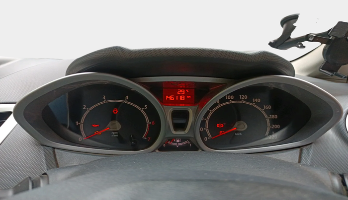 2011 Ford Fiesta TITANIUM PETROL, Petrol, Manual, 1,46,118 km, interior