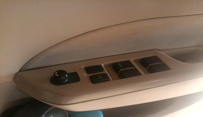 2013 Maruti Swift Dzire VXI, Petrol, Manual, 1,21,232 km, interior