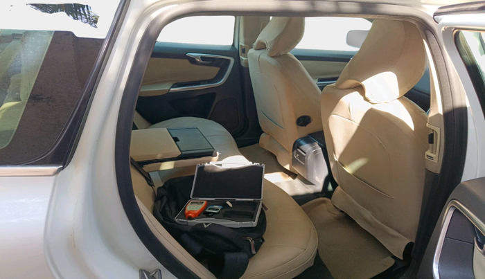 2013 Volvo XC 60 D4 KINETIC, Diesel, Automatic, 1,18,547 km, interior