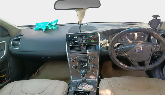 2013 Volvo XC 60 D4 KINETIC, Diesel, Automatic, 1,18,547 km, interior