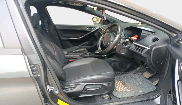 2024 Tata NEXON Fearless Plus S 1.2 Revotron 7DCA Dark Edition, Petrol, Automatic, 23,354 km, interior