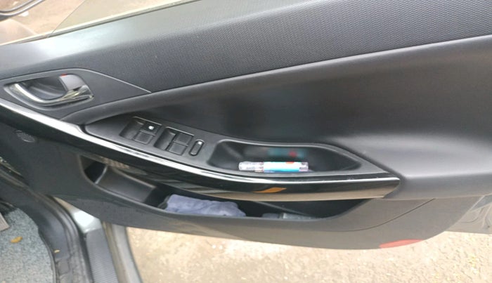 2024 Tata NEXON Fearless Plus S 1.2 Revotron 7DCA Dark Edition, Petrol, Automatic, 23,354 km, interior