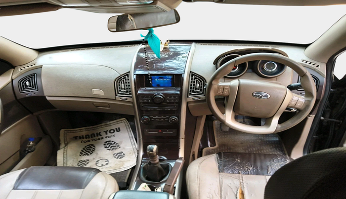 2014 Mahindra XUV500 W6, Diesel, Manual, 1,26,505 km, interior