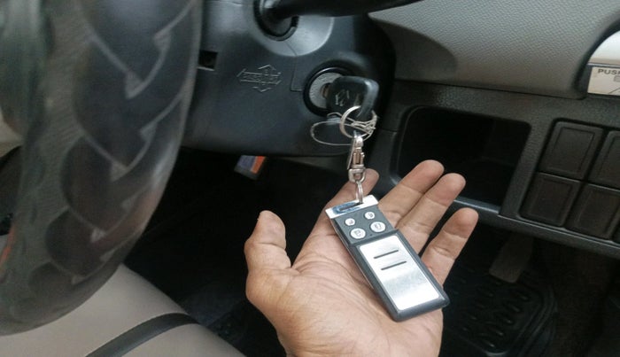 2012 Maruti Wagon R 1.0 LXI, Petrol, Manual, 44,232 km, interior