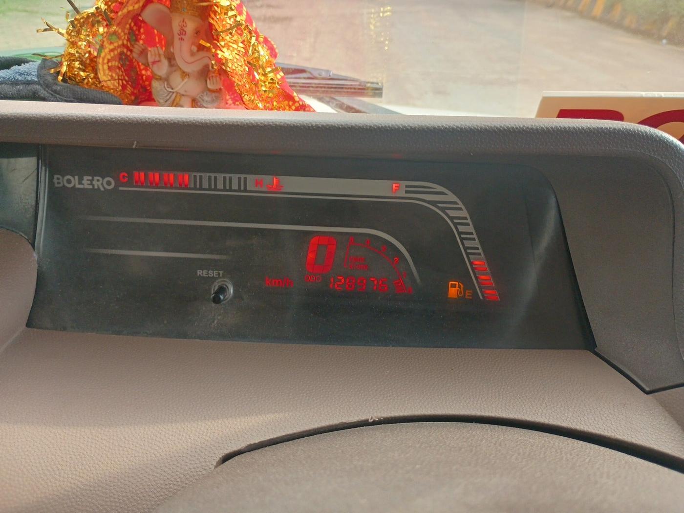 2012 Mahindra Bolero ZLX BS IV, Diesel, Manual, 1,29,450 km, interior