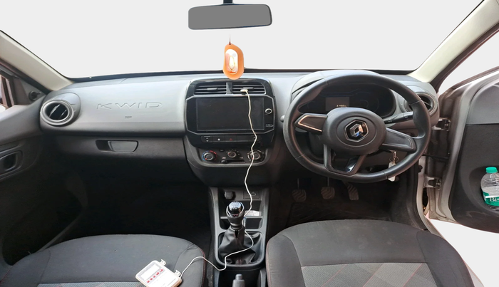 2021 Renault Kwid RXT 1.0 (O), Petrol, Manual, 31,450 km, interior