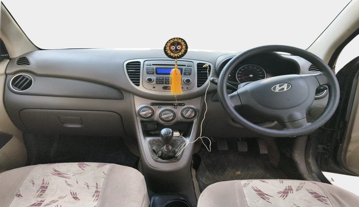 2013 Hyundai i10 ERA 1.1, Petrol, Manual, 33,876 km, interior