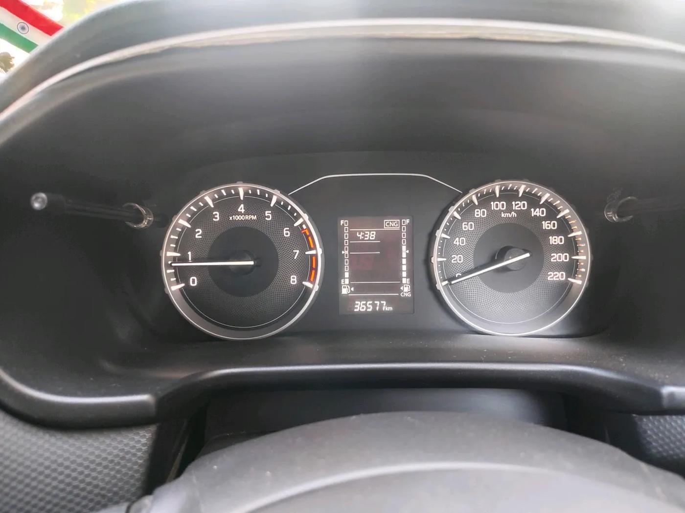 2024 Maruti BREZZA LXI S- CNG, Petrol, Manual, 36,577 km, interior