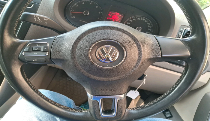 2013 Volkswagen Vento HIGHLINE 1.6 MPI, Petrol, Manual, 50,365 km, interior