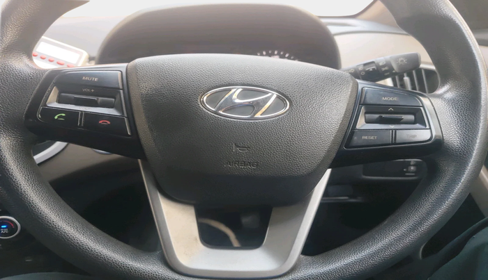 2017 Hyundai Creta SX PLUS 1.6 PETROL, Petrol, Manual, 33,800 km, interior