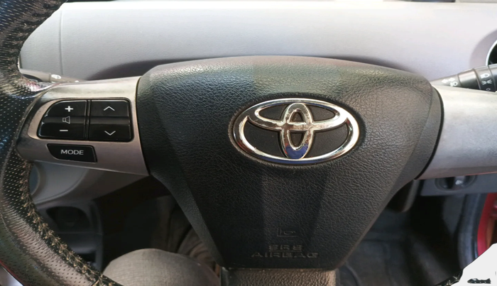 2011 Toyota Etios Liva VX, Petrol, Manual, 82,788 km, interior