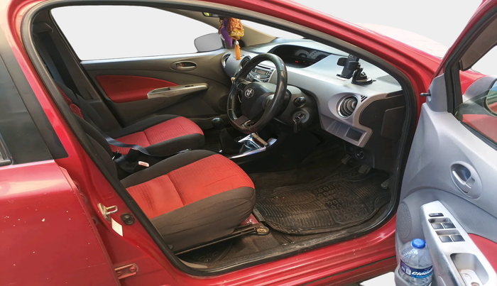 2011 Toyota Etios Liva VX, Petrol, Manual, 82,788 km, interior