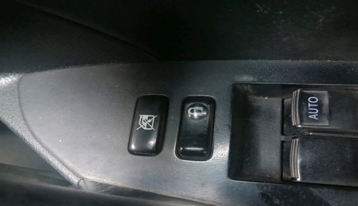 2014 Toyota Corolla Altis VL AT PETROL, Petrol, Automatic, 1,01,774 km, interior