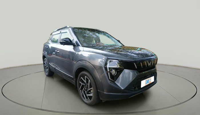 2024 Mahindra XUV 3XO AX7L 1.2 Petrol AT, Petrol, Automatic, 4,542 km, exterior