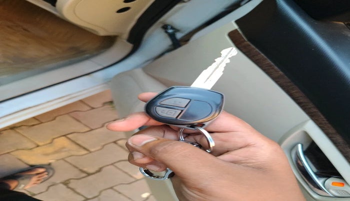 2016 Maruti Swift Dzire VXI, Petrol, Manual, 92,738 km, interior