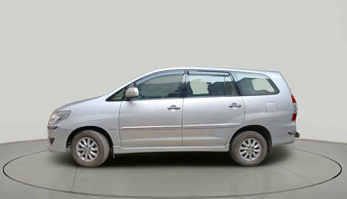 2012 Toyota Innova 2.5 VX 8 STR, Diesel, Manual, 1,94,517 km, exterior