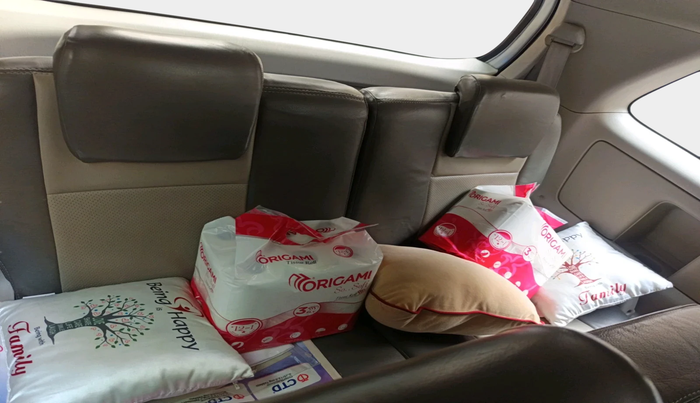 2012 Toyota Innova 2.5 VX 8 STR, Diesel, Manual, 1,94,517 km, interior