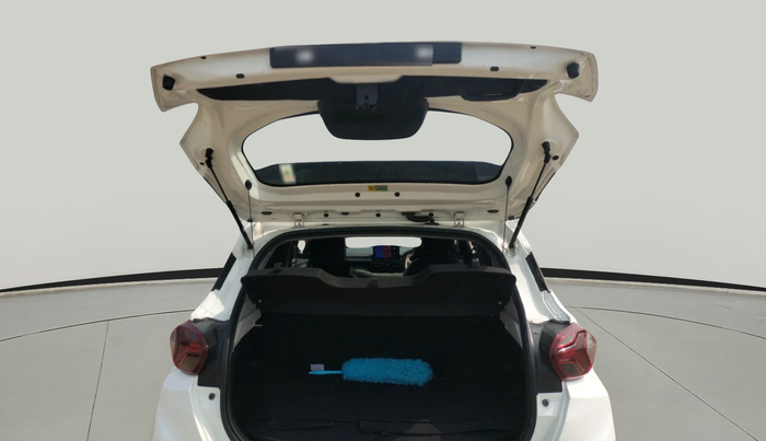 2024 Tata PUNCH Adventure (S) iCNG, Petrol, Manual, 21,565 km, exterior