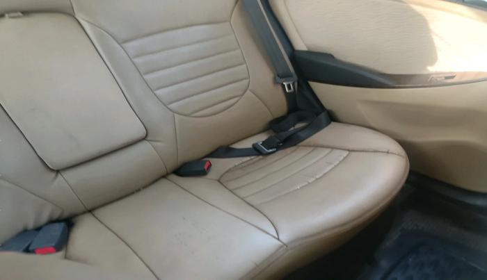 2011 Hyundai Verna FLUIDIC 1.6 CRDI SX, Diesel, Manual, 45,846 km, interior