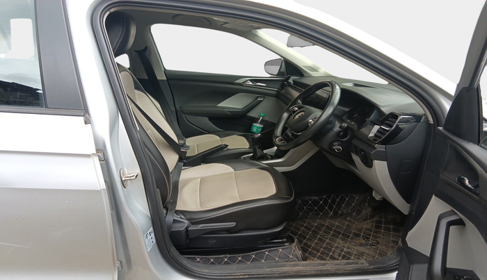 2021 Skoda KUSHAQ AMBITION 1.0L TSI MT, Petrol, Manual, 22,890 km, interior