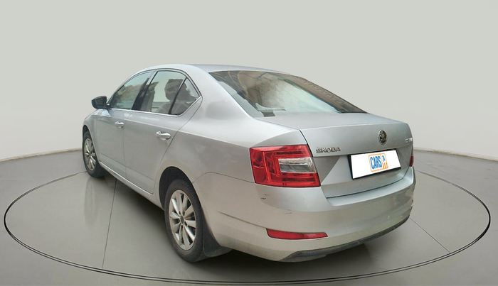 2015 Skoda Octavia 2.0 TDI CR STYLE PLUS AT, Diesel, Automatic, 2,09,904 km, exterior