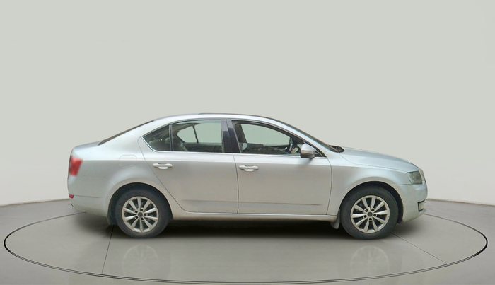 2015 Skoda Octavia 2.0 TDI CR STYLE PLUS AT, Diesel, Automatic, 2,09,904 km, exterior