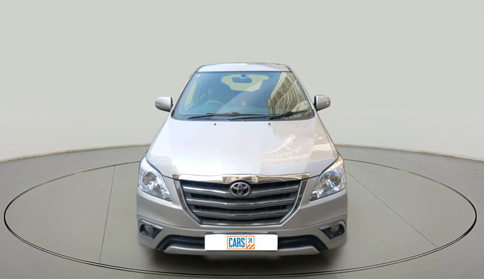 2014 Toyota Innova 2.5 VX 8 STR, Diesel, Manual, 1,12,081 km, exterior