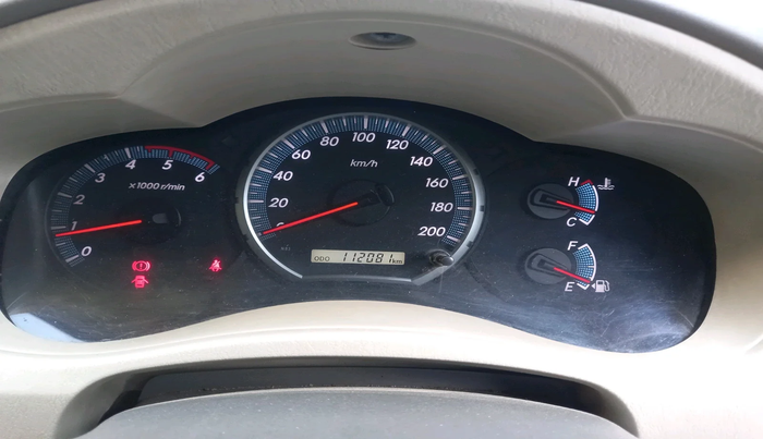 2014 Toyota Innova 2.5 VX 8 STR, Diesel, Manual, 1,12,081 km, interior