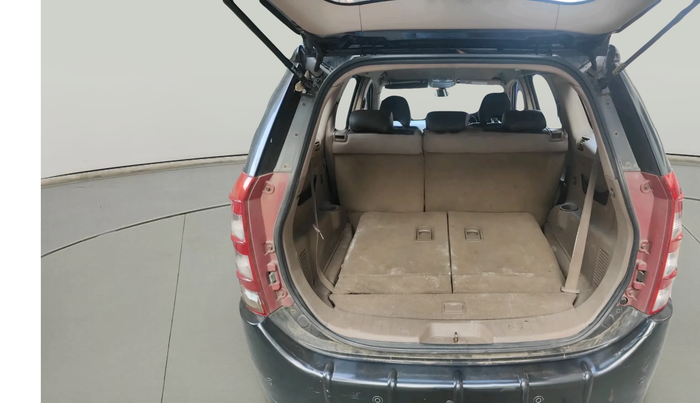 2012 Mahindra XUV500 W8, Diesel, Manual, 1,23,424 km, exterior