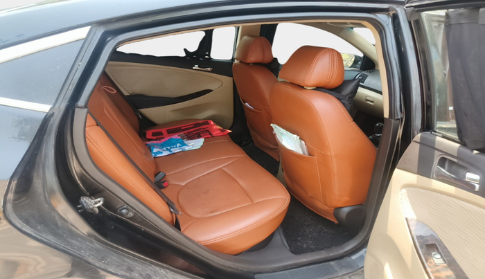 2013 Hyundai Verna FLUIDIC 1.6 CRDI SX, Diesel, Manual, 1,26,979 km, interior