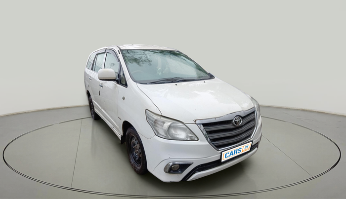 2016 Toyota Innova 2.5 GX 7 STR, Diesel, Manual, 2,81,358 km, exterior