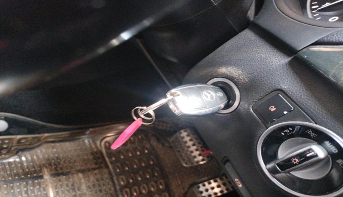 2014 Mercedes Benz B Class B 180 SPORTS PETROL, Petrol, Automatic, 19,173 km, interior