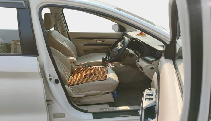 2023 Maruti Ertiga ZXI (O) CNG, Petrol, Manual, 78,448 km, interior