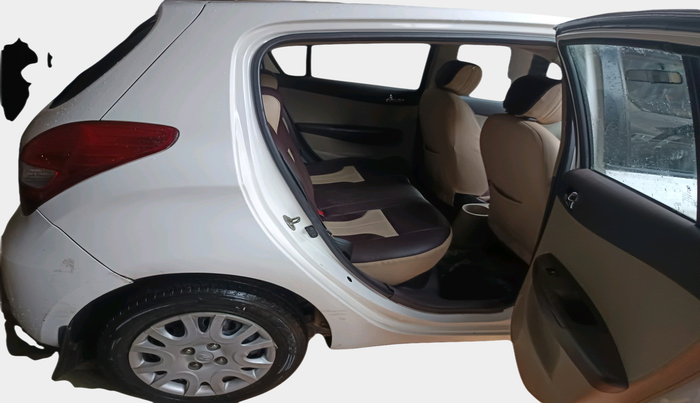 2010 Hyundai i20 MAGNA 1.2, Petrol, Manual, 27,225 km, interior