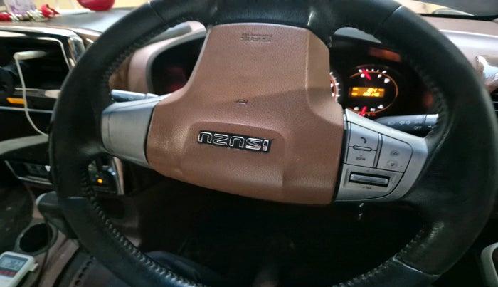 2015 ISUZU MU-7 Premium 4x2 AT, Diesel, Automatic, 1,56,145 km, interior