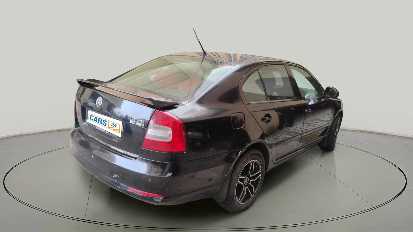 2010 Skoda Laura AMBITION 2.0 TDI CR MT, Diesel, Manual, 1,16,584 km, exterior