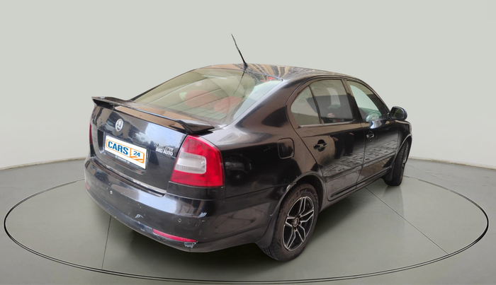 2010 Skoda Laura AMBITION 2.0 TDI CR MT, Diesel, Manual, 1,16,584 km, exterior