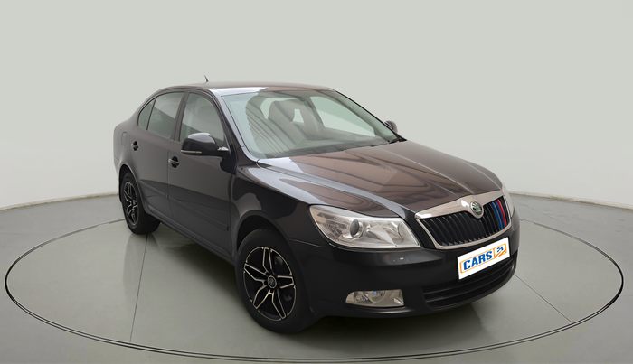 2010 Skoda Laura AMBITION 2.0 TDI CR MT, Diesel, Manual, 1,16,584 km, exterior
