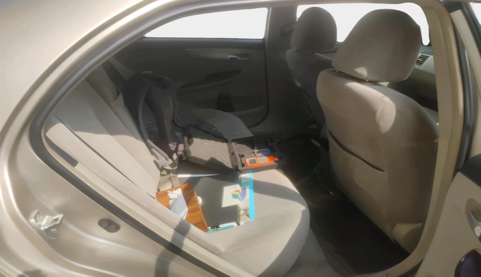 2011 Toyota Corolla Altis GL DIESEL, Diesel, Manual, 1,17,028 km, interior