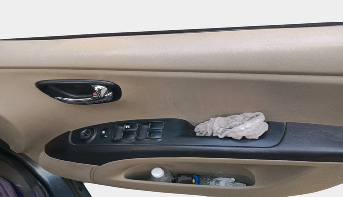 2011 Hyundai i10 SPORTZ 1.2, Petrol, Manual, 1,41,908 km, interior