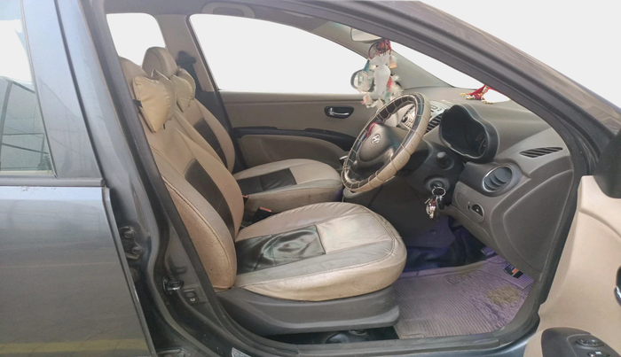 2011 Hyundai i10 SPORTZ 1.2, Petrol, Manual, 1,41,908 km, interior