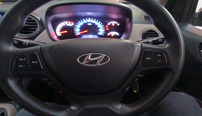 2015 Hyundai Xcent S 1.2, Petrol, Manual, 37,991 km, interior