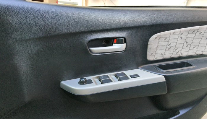 2015 Maruti Wagon R 1.0 VXI, Petrol, Manual, 50,215 km, interior