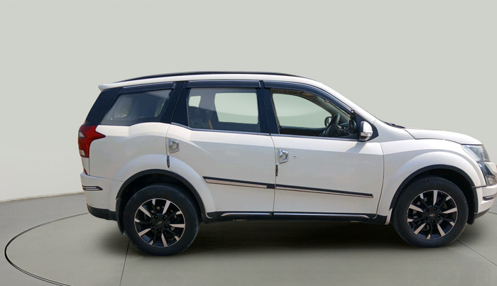 2019 Mahindra XUV500 W11, Diesel, Manual, 83,192 km, exterior