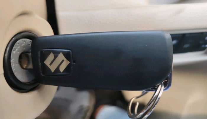 2014 Maruti Ertiga VXI CNG, Petrol, Manual, 87,167 km, interior