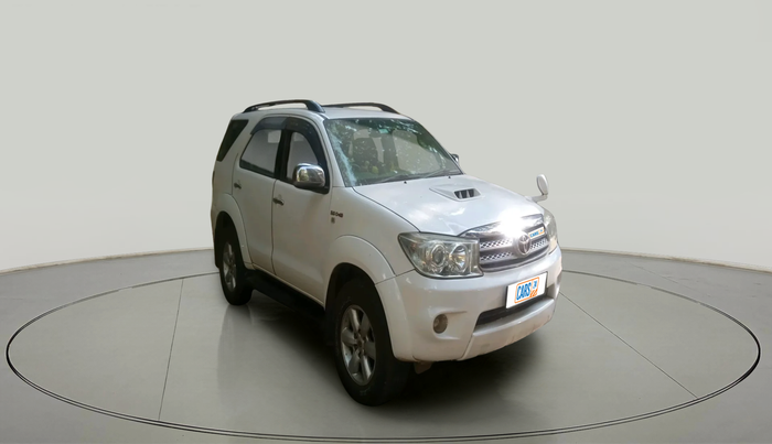 2010 Toyota Fortuner 3.0 4X4 MT, Diesel, Manual, 1,79,109 km, exterior