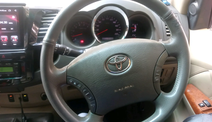 2010 Toyota Fortuner 3.0 4X4 MT, Diesel, Manual, 1,79,109 km, interior