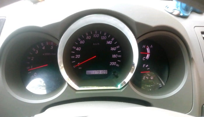 2010 Toyota Fortuner 3.0 4X4 MT, Diesel, Manual, 1,79,109 km, interior