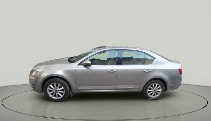 2014 Skoda Octavia ELEGANCE 1.8 TSI AT, Petrol, Automatic, 1,11,705 km, exterior
