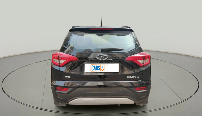 2021 Mahindra XUV300 W8 (O) 1.2 PETROL, Petrol, Manual, 44,677 km, exterior